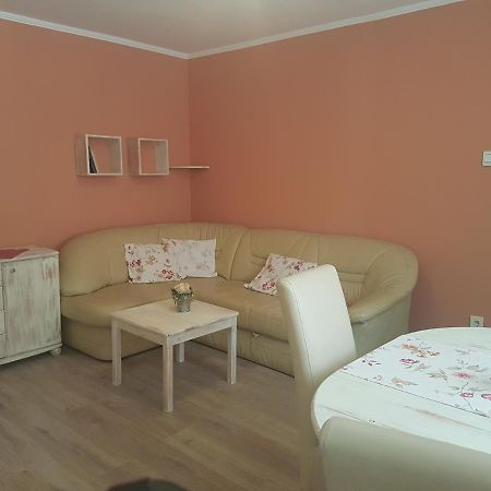 Marie Apartment Megujult - Renewed เฮวิซ ภายนอก รูปภาพ
