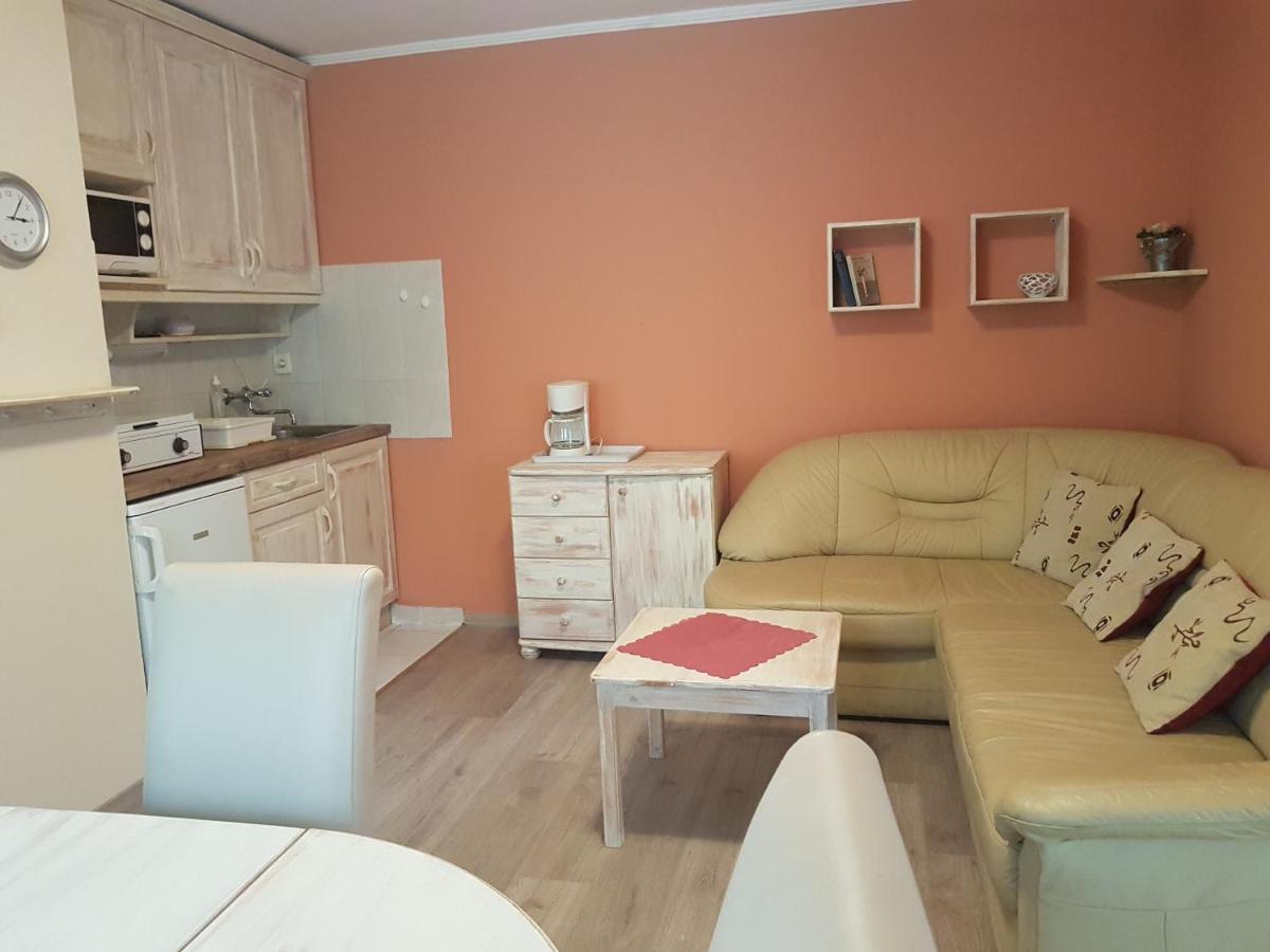 Marie Apartment Megujult - Renewed เฮวิซ ภายนอก รูปภาพ