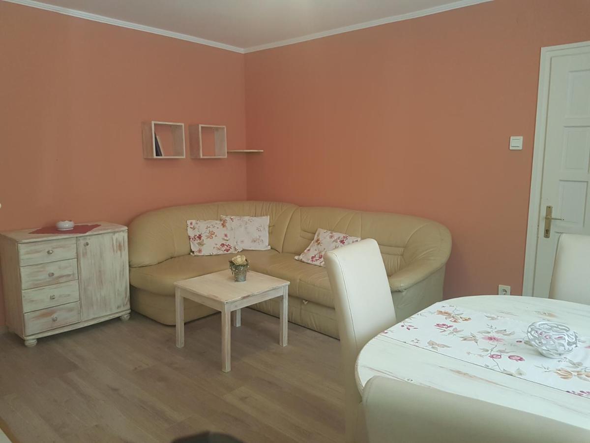 Marie Apartment Megujult - Renewed เฮวิซ ภายนอก รูปภาพ